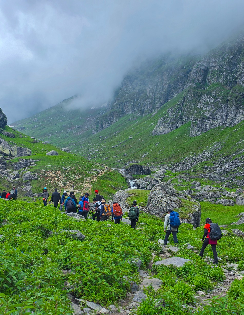 Kuari Pass vs Hampta Pass vs Har Ki Dun – Which Summer Trek is Right for You in 2026?