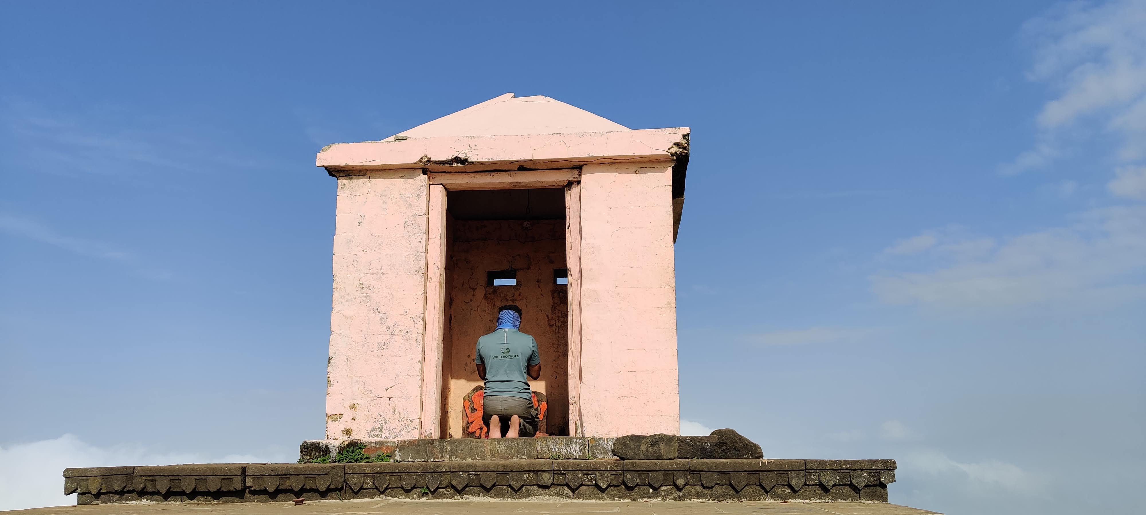 A Complete Guide to the Salher Fort Trek: What to Expect